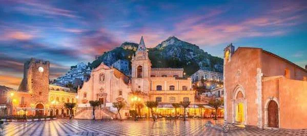 Taormina, entre o mar e o Etna